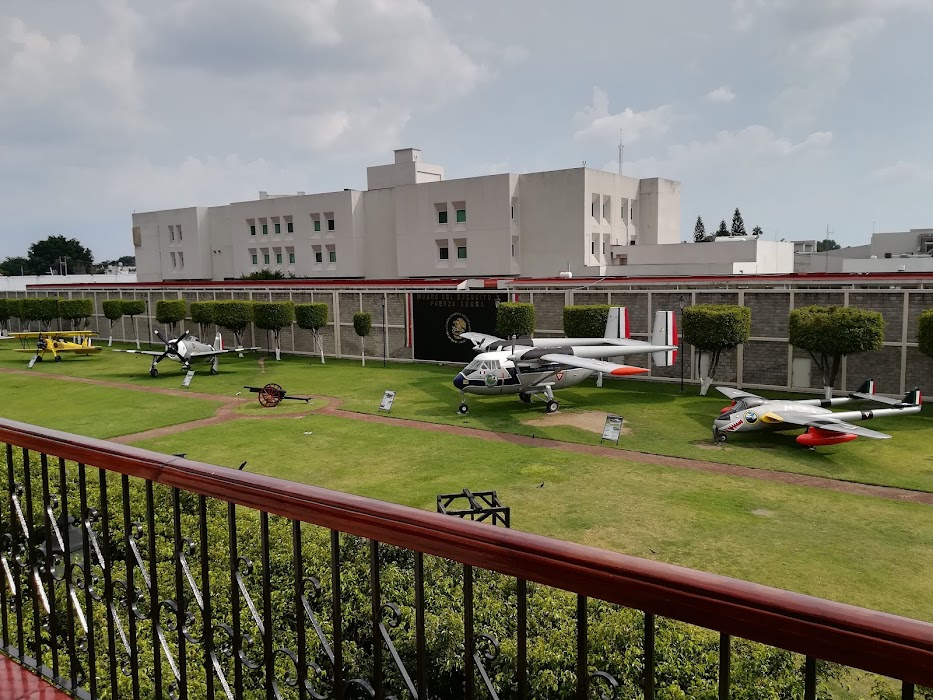 Museo del Ejército y Fuerza Aérea küçük fotoğraf 4