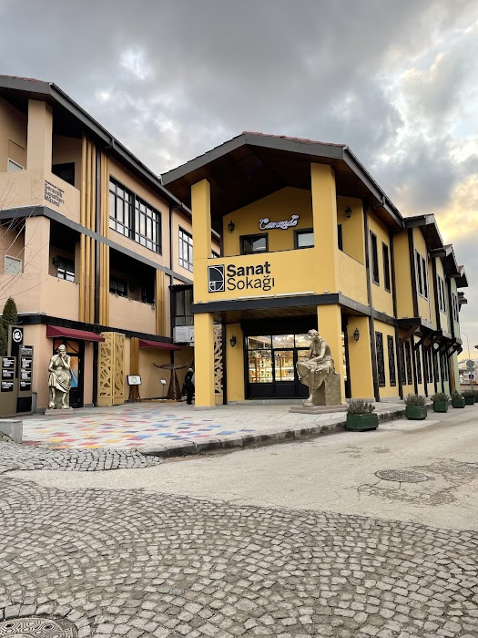 Eskişehir Büyükşehir Belediyesi Sanat Sokağı küçük fotoğraf 3