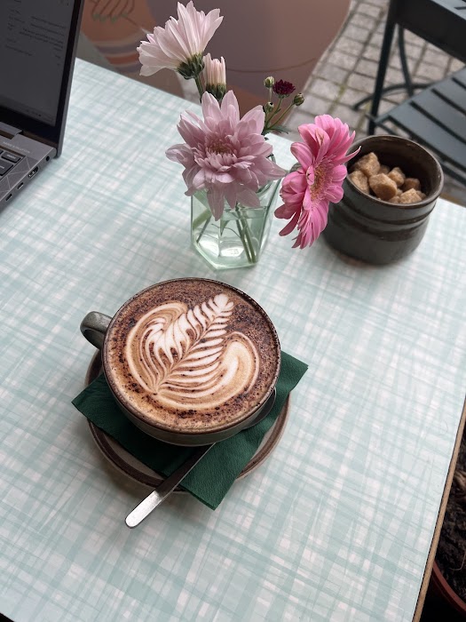 Lovelocks Coffee Shop küçük fotoğraf 3
