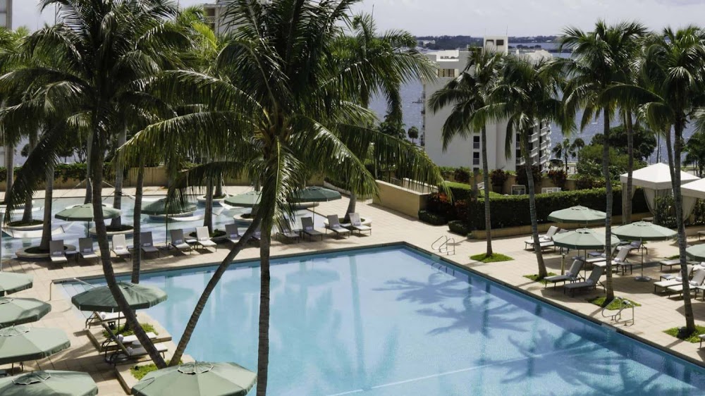 Four Seasons Hotel Miami küçük fotoğraf 2