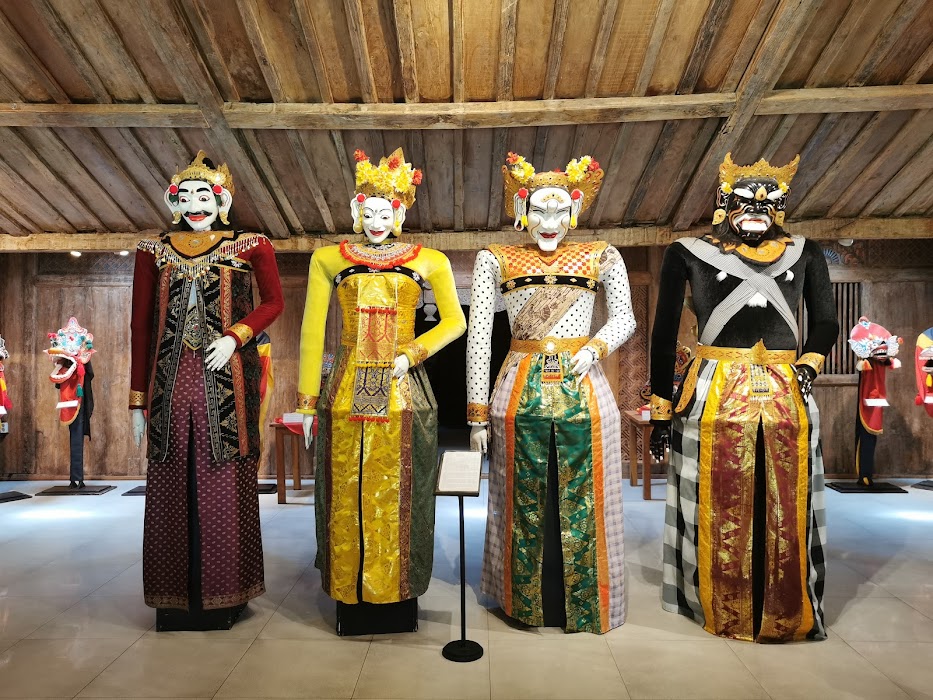 Setia Darma House of Mask and Puppets küçük fotoğraf 2