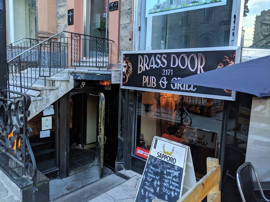 Brass Door Pub küçük fotoğraf 2