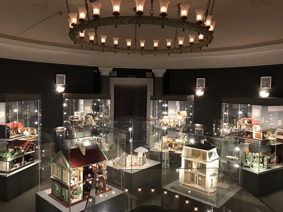 Museum of Dollhouses, Games and Toys - Muzeum Domków Lalek, Gier i Zabawek küçük fotoğraf 3
