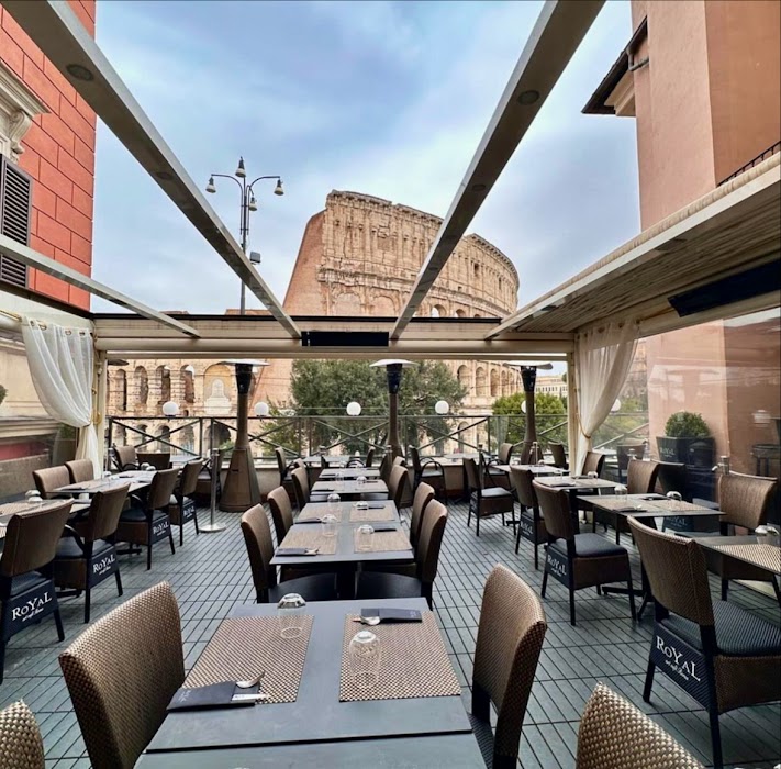 Royal Art Café küçük fotoğraf 2