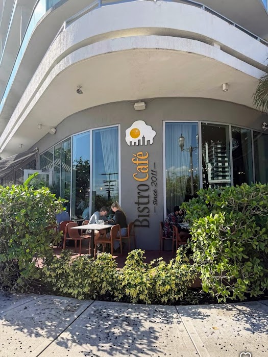 Bistro Café küçük fotoğraf 2
