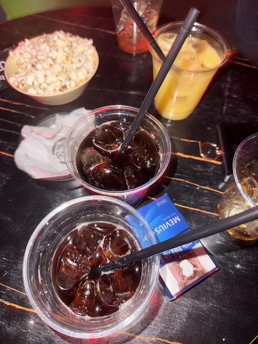 molly lounge&pub küçük fotoğraf 3