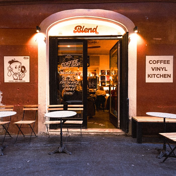 Blend Coffee and Vinyl shop küçük fotoğraf 2