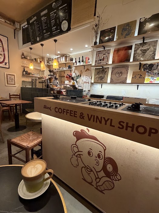 Blend Coffee and Vinyl shop küçük fotoğraf 3