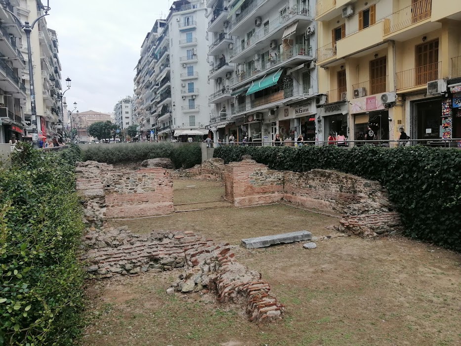 Arch of Galerius küçük fotoğraf 4