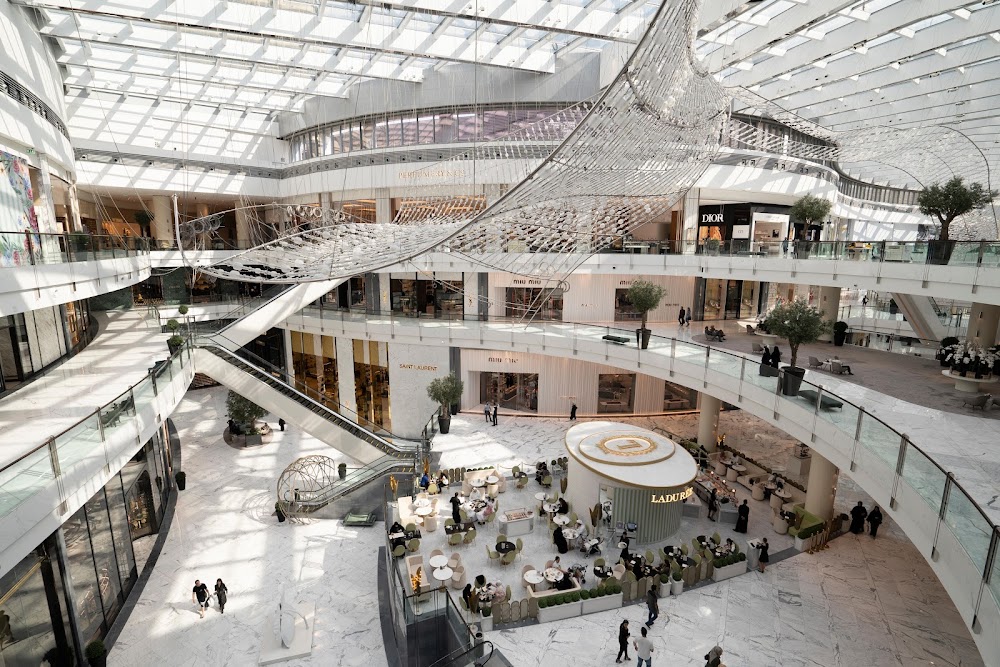 Dubai Mall Fashion Avenue küçük fotoğraf 3
