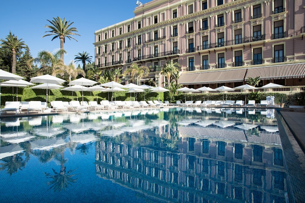 Hôtel Royal-Riviera küçük fotoğraf 2