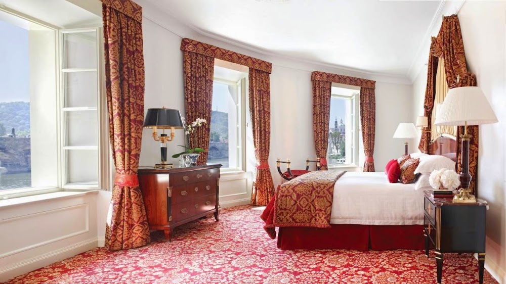 Four Seasons Hotel Prague küçük fotoğraf 3