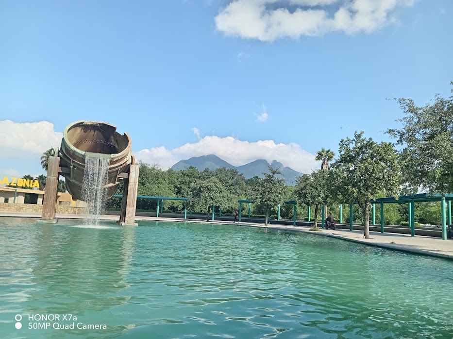 Paseo Santa Lucía | Taquilla Parque Fundidora küçük fotoğraf 4