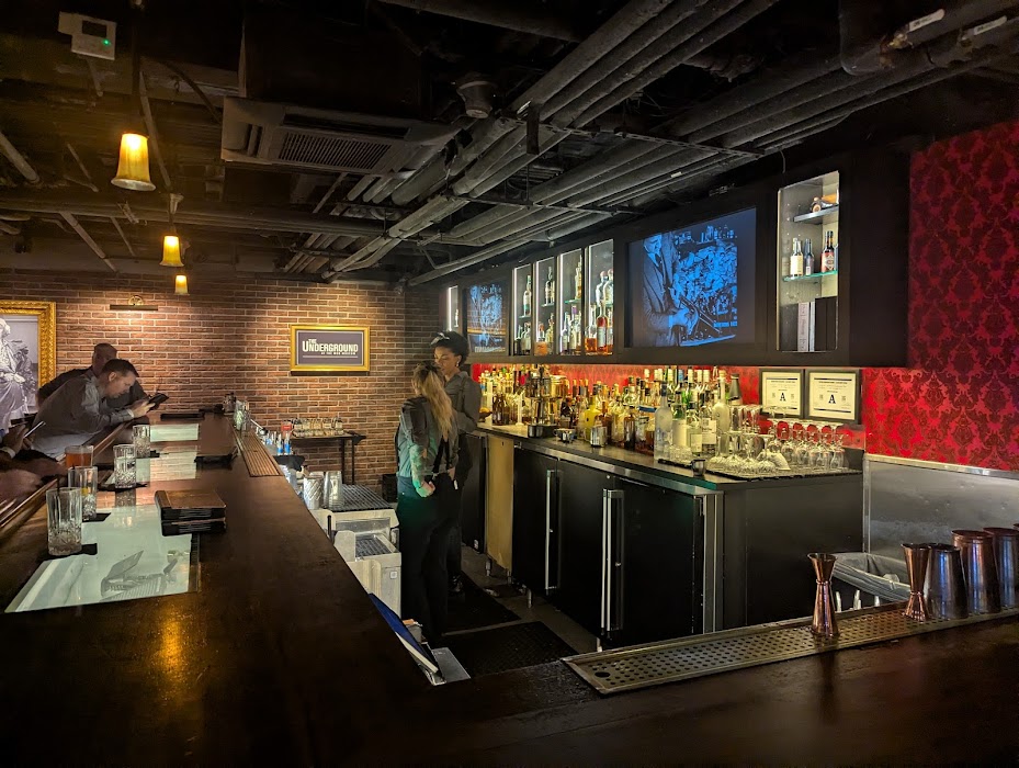The Underground Speakeasy and Distillery küçük fotoğraf 4