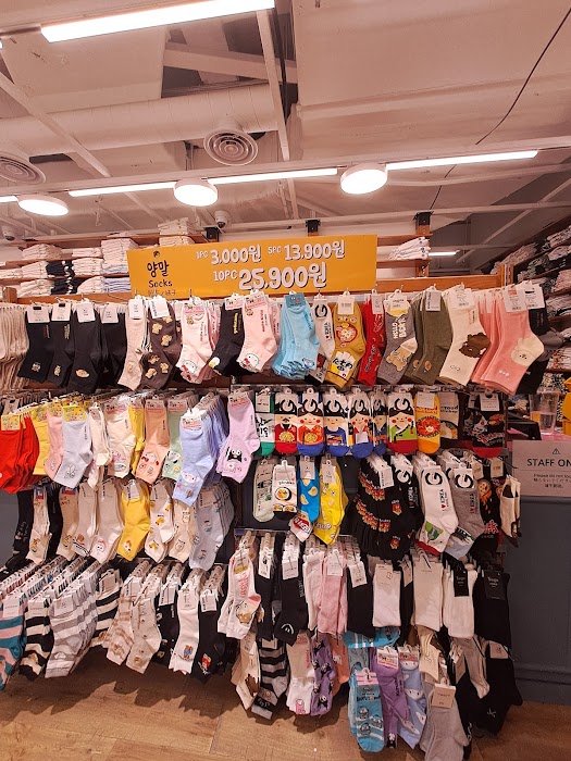 엠플레이그라운드 명동1호점 (MPLAYGROUND Myeongdong Branch) küçük fotoğraf 4