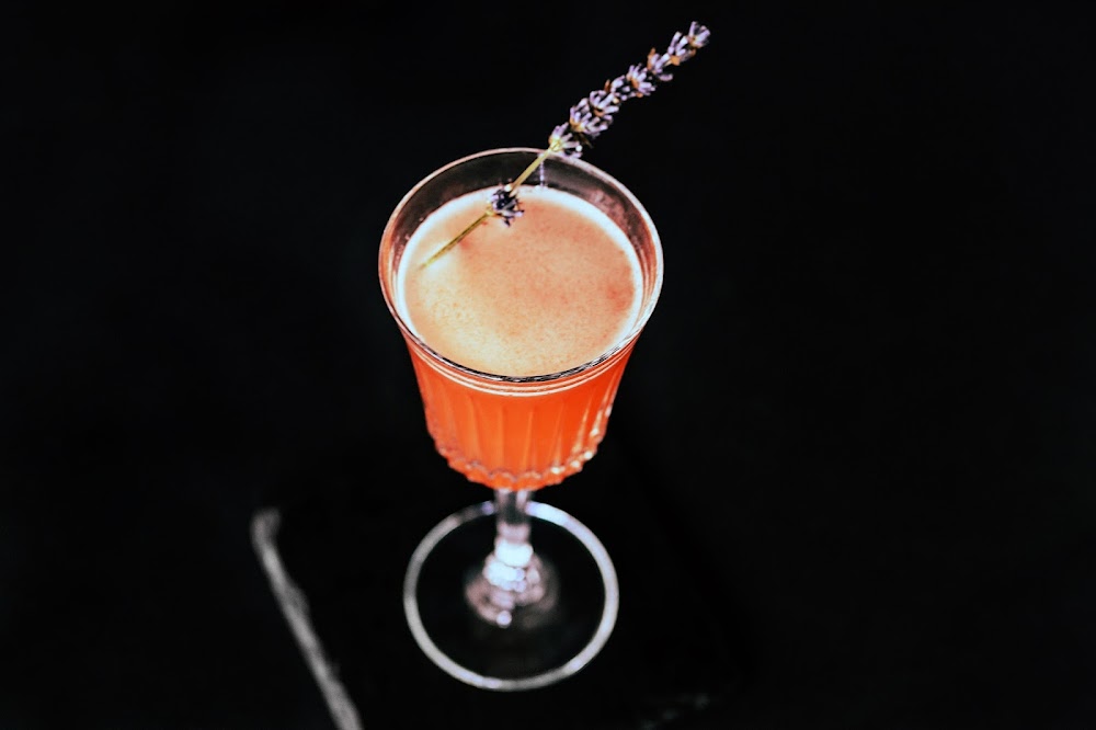 Loretta Bar küçük fotoğraf 3