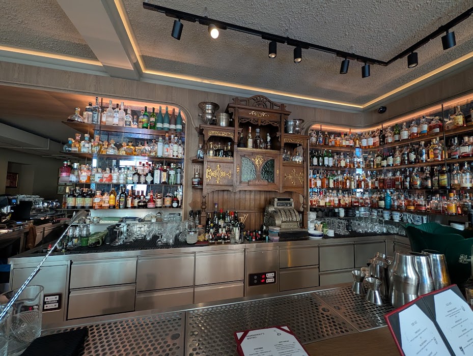 Hemingway Bar küçük fotoğraf 3