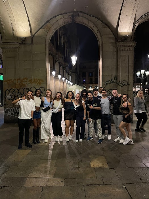 Pub Crawl Barcelona by E-VOLVE küçük fotoğraf 3
