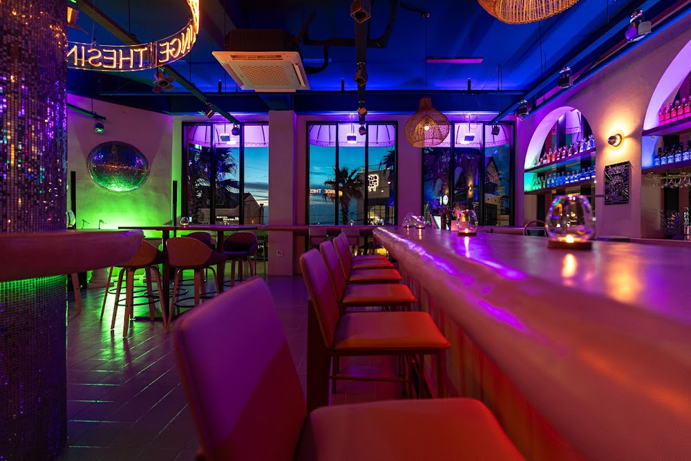 The Single Lounge Brunch cafe & Pool Bar küçük fotoğraf 2