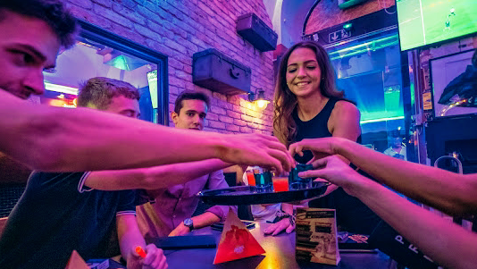 PRLMNT Bar Budapest küçük fotoğraf 4