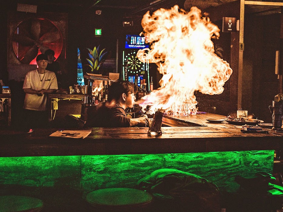 Oasis Bar Busan – Tiki · Flair · Fire Show küçük fotoğraf 2