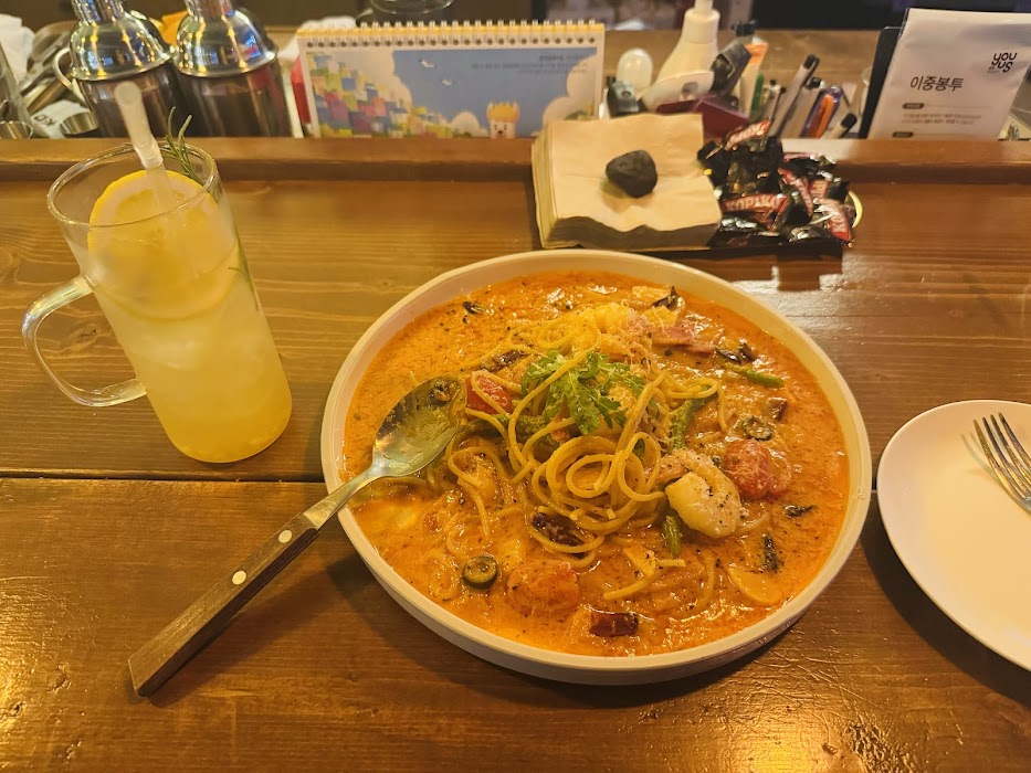 준나인스(June. 9th pub) küçük fotoğraf 3