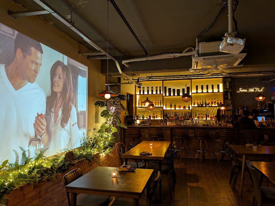 준나인스(June. 9th pub) küçük fotoğraf 4
