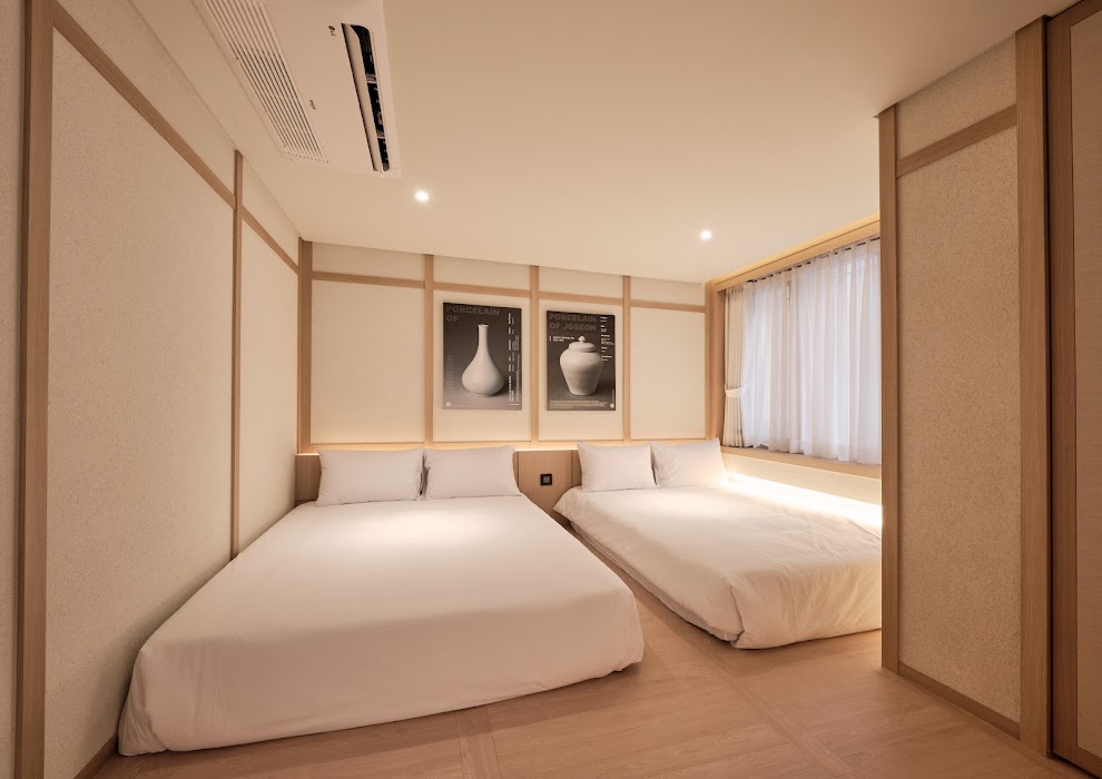 UH Suite Central Seoul küçük fotoğraf 3