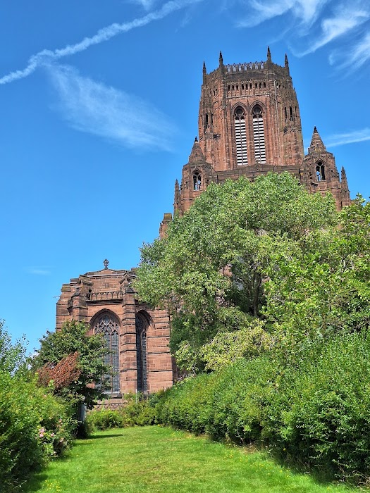 Saint James' Gardens küçük fotoğraf 2