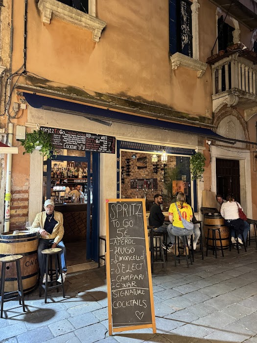 Rose bar küçük fotoğraf 2