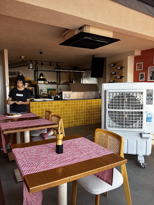 Piccolo Neapolitan Pizza küçük fotoğraf 2