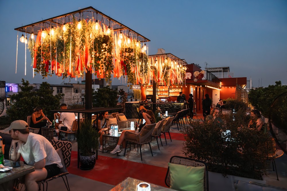 Sanay Rooftop Bar Khaosan - เสน่ห์ รูฟท็อป บาร์ ข้าวสาร küçük fotoğraf 4