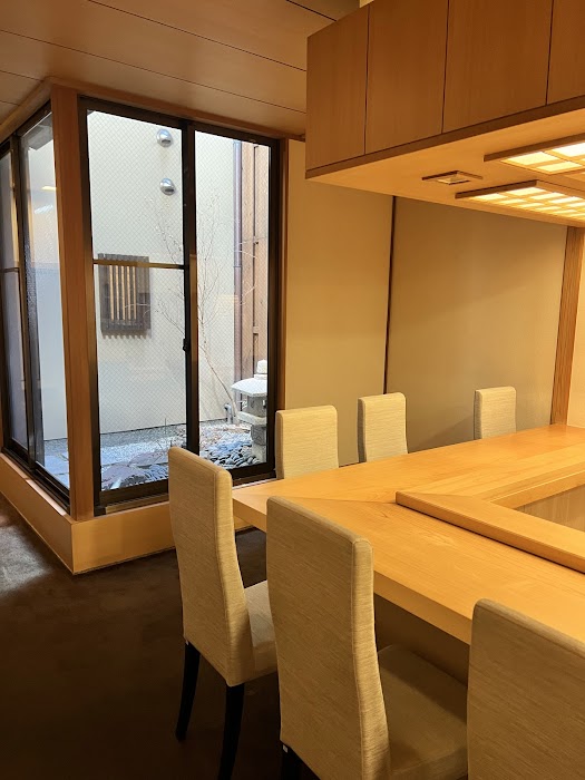 Kyoto Omakase Sushi & Wagyu Halal Gion Restaurant 京都寿司和牛餐厅 küçük fotoğraf 2