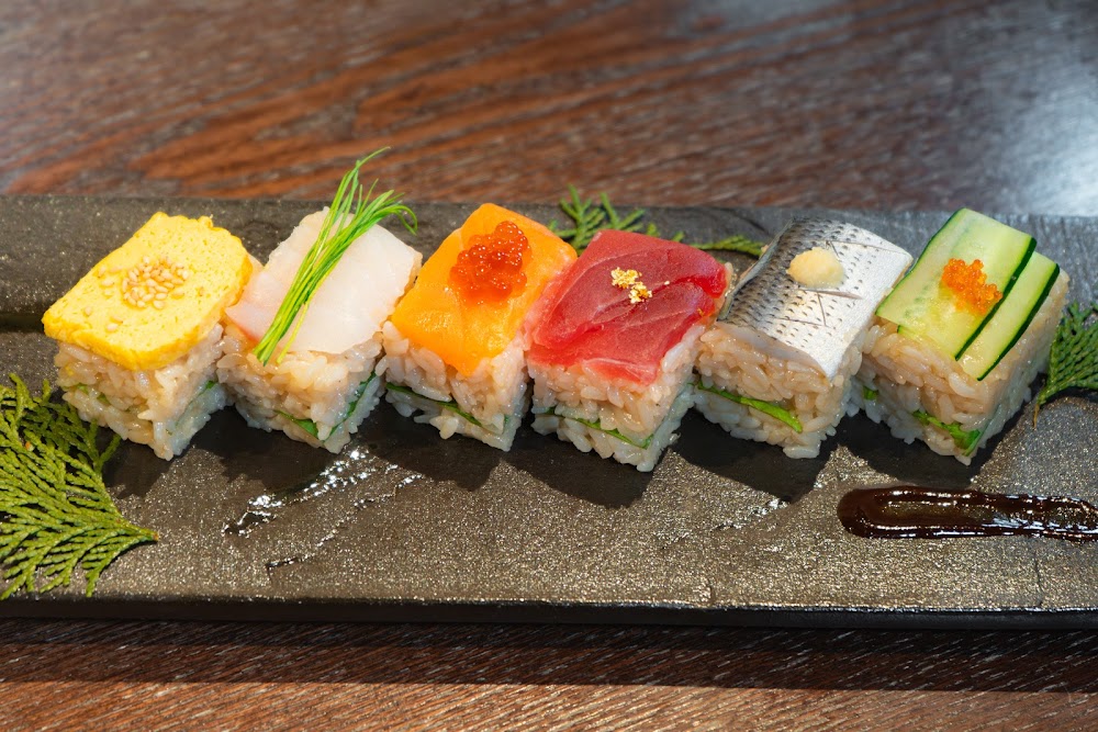 Kyoto Omakase Sushi & Wagyu Halal Gion Restaurant 京都寿司和牛餐厅 küçük fotoğraf 3