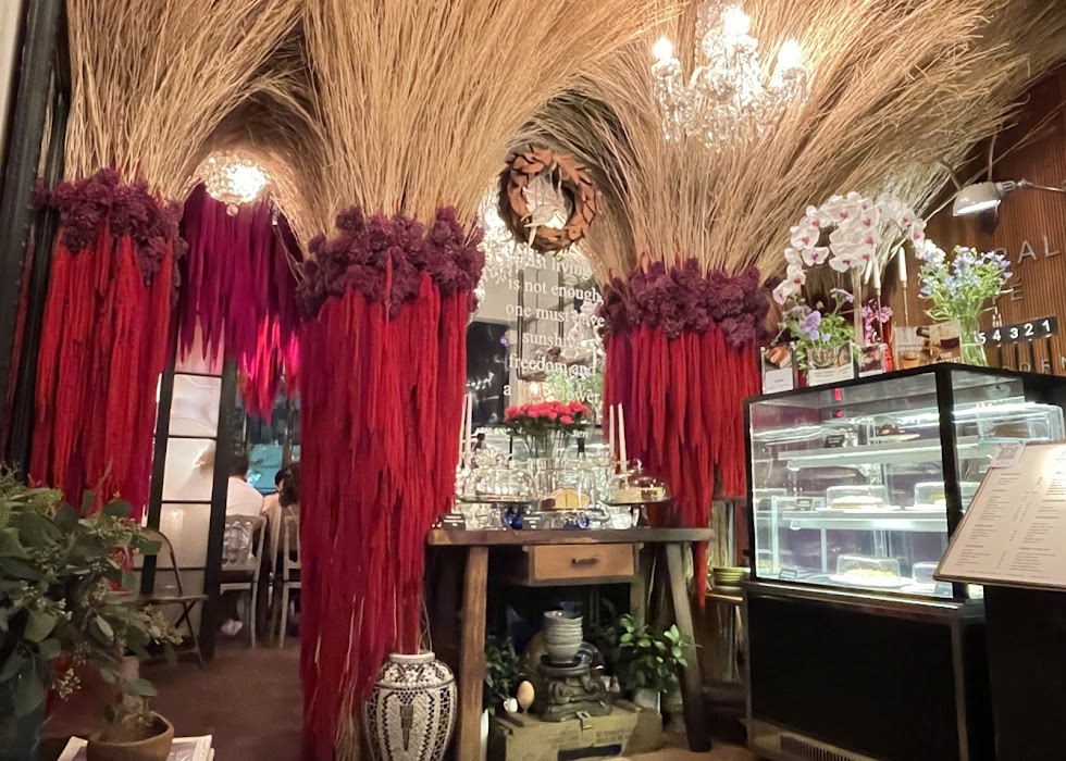 Floral Café at Napasorn küçük fotoğraf 2