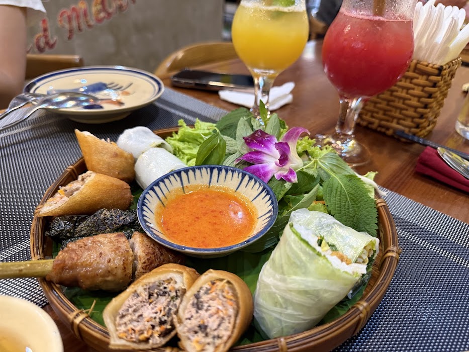 A Taste Of Saigon - Old Market - Vietnamese Cuisine & Vegetarian Food küçük fotoğraf 4