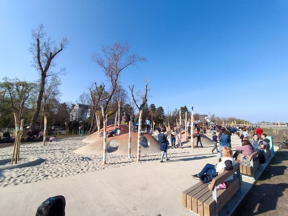 Pünkösdfürdő Park küçük fotoğraf 2