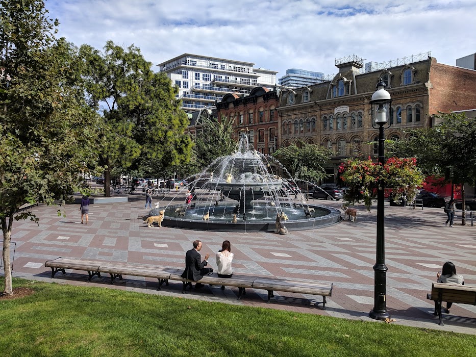 Berczy Park küçük fotoğraf 2