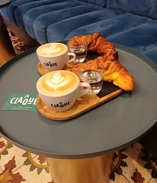 La Claque Café Boutique küçük fotoğraf 4