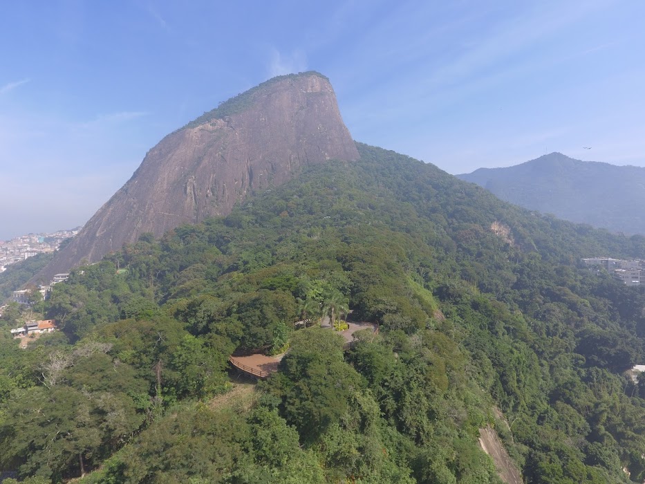 Parque Natural Municipal Dois Irmãos - Dois Cariocas - Sérgio Bernardes e Alfredo Sirkis küçük fotoğraf 2
