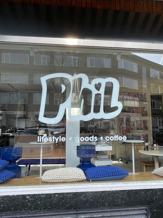 Phil küçük fotoğraf 3