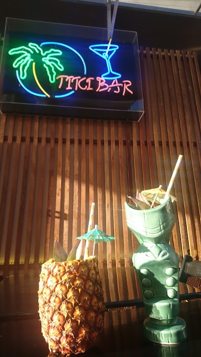 Tiki bar fotoğraf 1