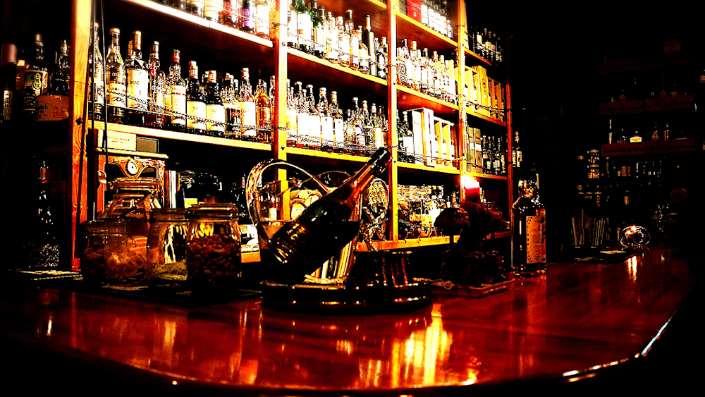 BAR LIVET Whisky & Cocktail ( SHINJUKU )【新宿 バー リベット】 fotoğraf 1