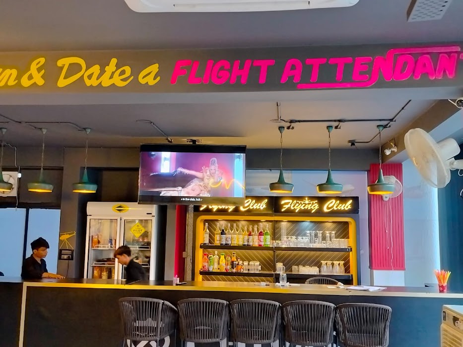 Flying Club Cafe & Bar Dwarka fotoğraf 1