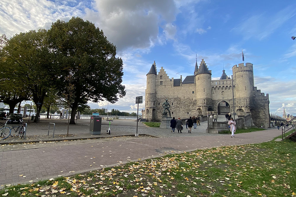 One Lux Stay Antwerp City Centre fotoğraf 1