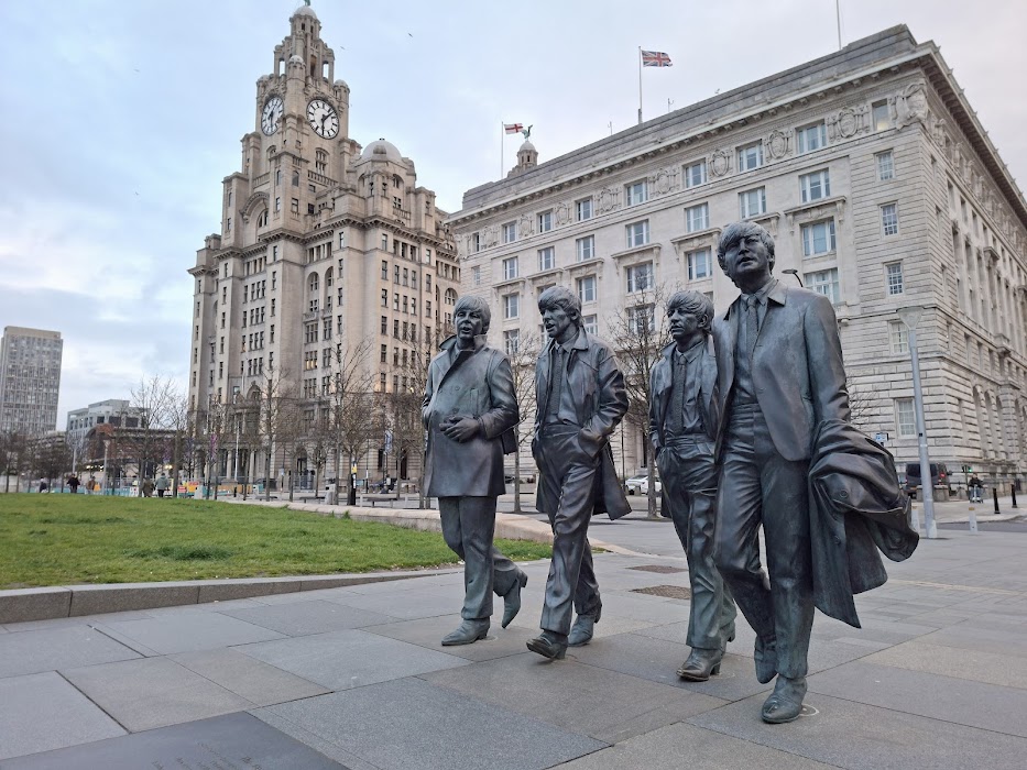 The Beatles Statues fotoğraf 1