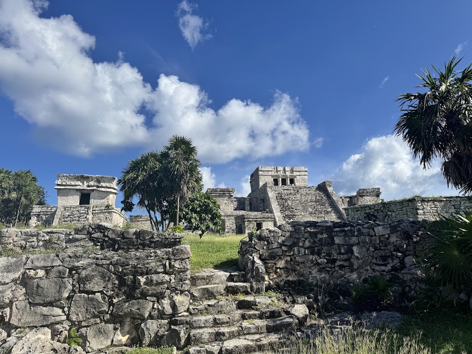 El Castillo fotoğraf 1