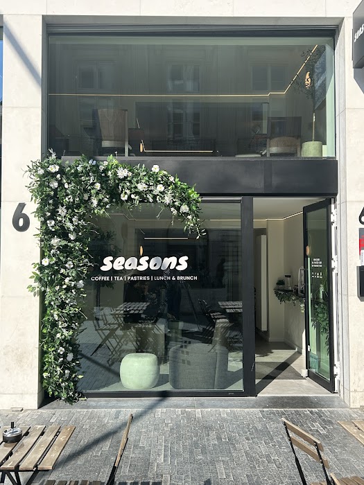 SEASONS Coffee & Lunch fotoğraf 1