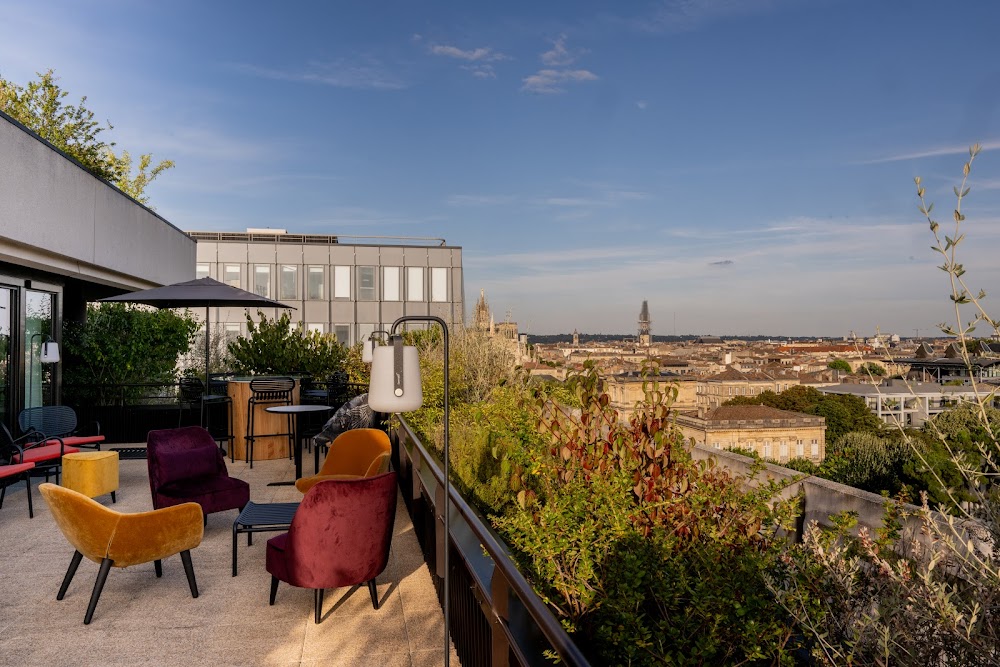 FirstName Bordeaux fotoğraf 1