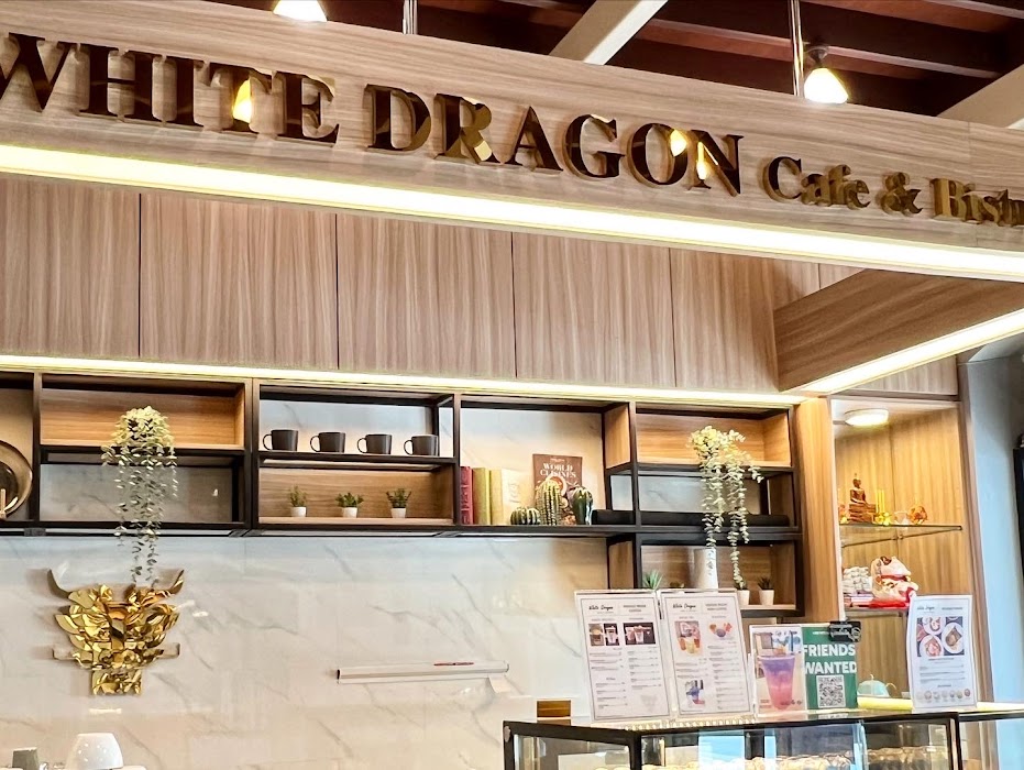 WHITE DRAGON Cafe & Bistro (All Day Breakfast) fotoğraf 1